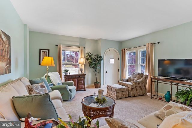 54 E COLUMBIA RD, Enola, PA 17025