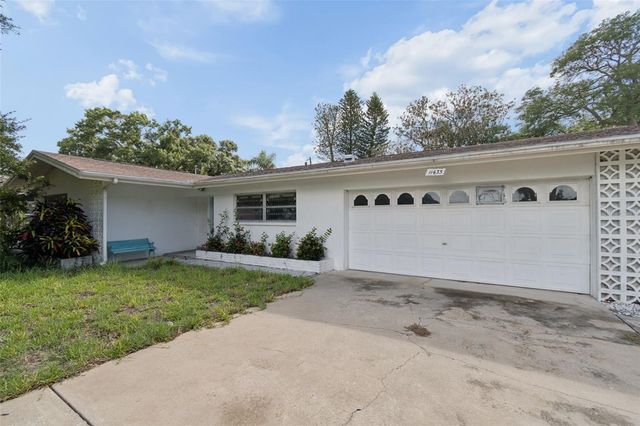 11435 OVAL DRIVE E, Largo, FL 33774