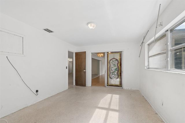 11435 OVAL DRIVE E, Largo, FL 33774