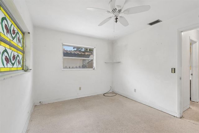 11435 OVAL DRIVE E, Largo, FL 33774