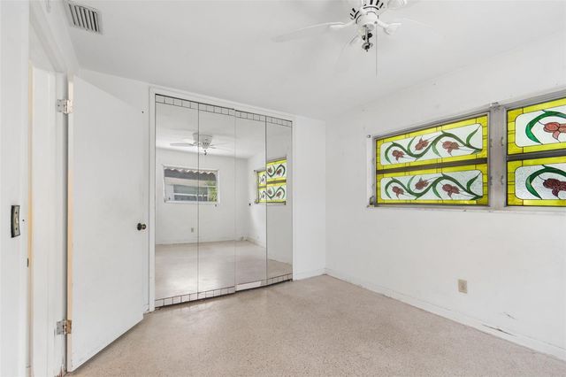 11435 OVAL DRIVE E, Largo, FL 33774