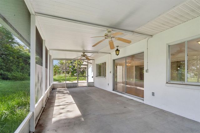 11435 OVAL DRIVE E, Largo, FL 33774