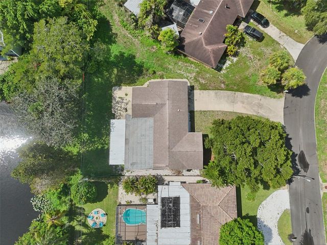 11435 OVAL DRIVE E, Largo, FL 33774