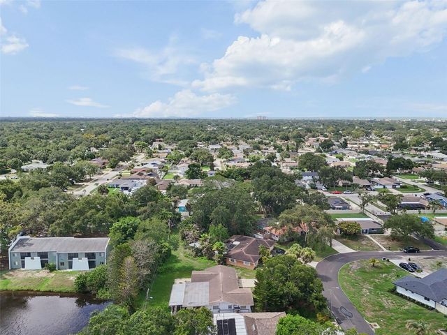 11435 OVAL DRIVE E, Largo, FL 33774