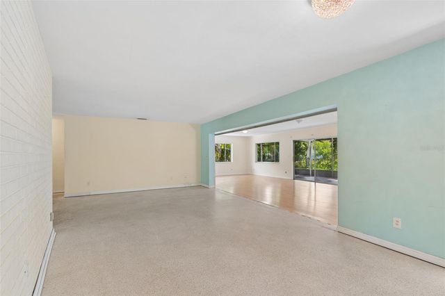 11435 OVAL DRIVE E, Largo, FL 33774