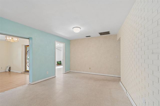 11435 OVAL DRIVE E, Largo, FL 33774