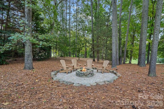 176 Yadkin Falls Road, New London, NC 28127