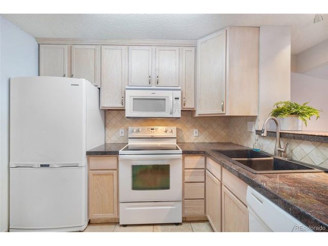 4862 E Kentucky Ave D, Denver, CO 80246