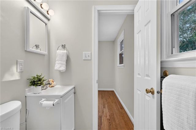 807 N Elam Avenue, Greensboro, NC 27408