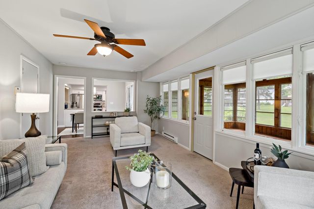 5104 Duggan Plaza, Edina, MN 55439