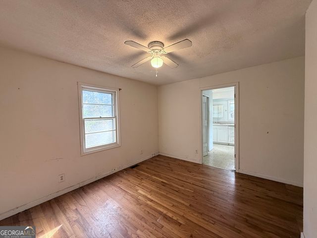 102 Cunningham Drive, Hartwell, GA 30643