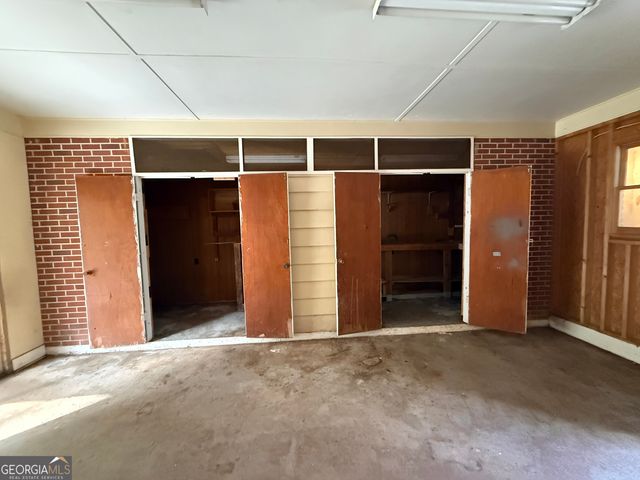 102 Cunningham Drive, Hartwell, GA 30643