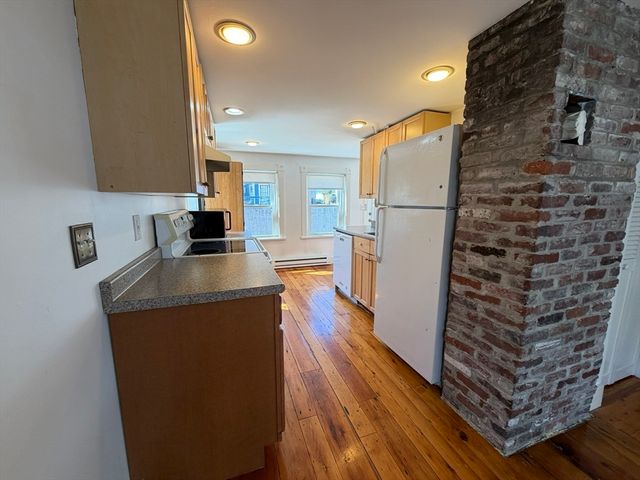 481 Humphrey St, Swampscott, MA 01907