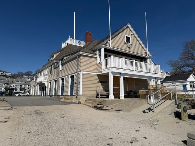 481 Humphrey St, Swampscott, MA 01907