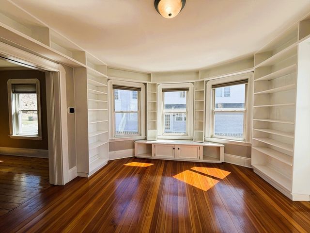 481 Humphrey St, Swampscott, MA 01907