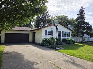 3424 KRISTIE Drive, Erie, PA 16506