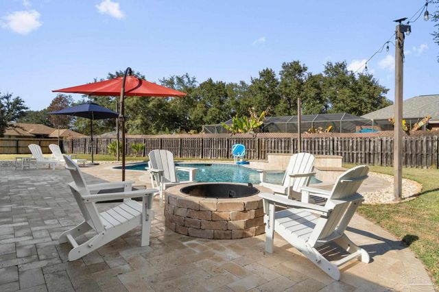 2365 Crescent Rd, Navarre, FL 32566