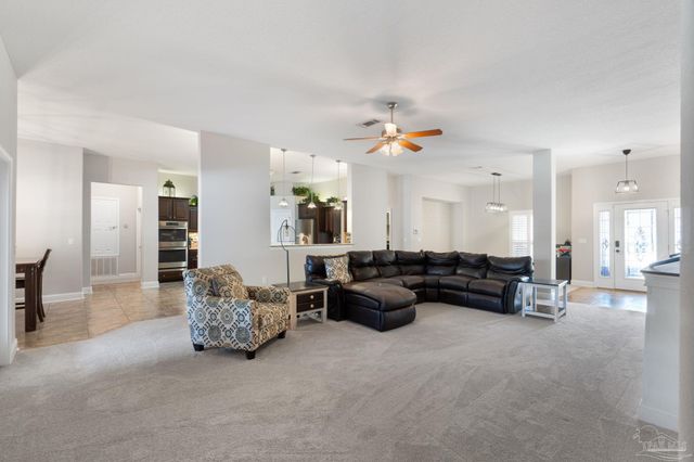 2365 Crescent Rd, Navarre, FL 32566