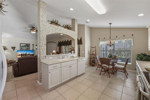 332 NIBLICK CIRCLE, Winter Haven, FL 33881