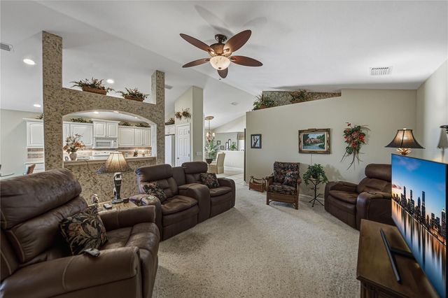 332 NIBLICK CIRCLE, Winter Haven, FL 33881