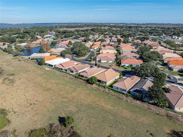 332 NIBLICK CIRCLE, Winter Haven, FL 33881