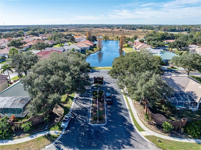 332 NIBLICK CIRCLE, Winter Haven, FL 33881