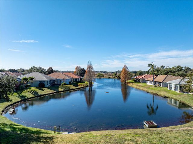 332 NIBLICK CIRCLE, Winter Haven, FL 33881