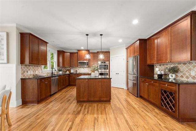 6069 Grand Loop Road, Sugar Hill, GA 30518