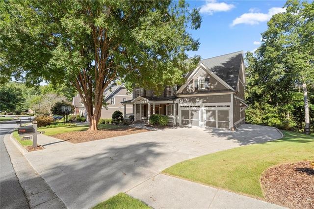 6069 Grand Loop Road, Sugar Hill, GA 30518