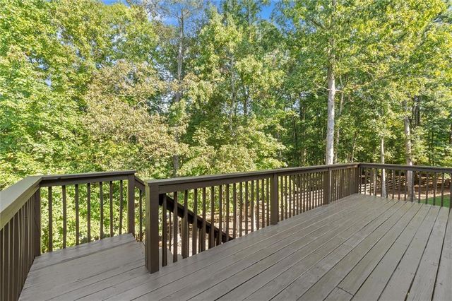 6069 Grand Loop Road, Sugar Hill, GA 30518