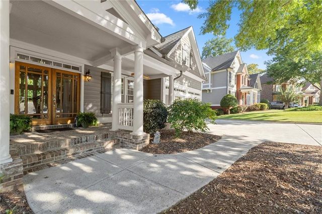 6069 Grand Loop Road, Sugar Hill, GA 30518