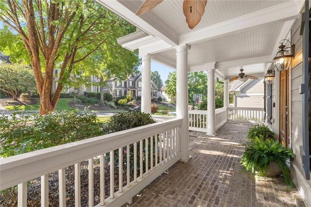 6069 Grand Loop Road, Sugar Hill, GA 30518