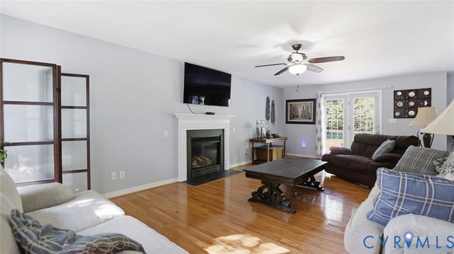 1307 Lomond Dr, Chesterfield, VA 23114