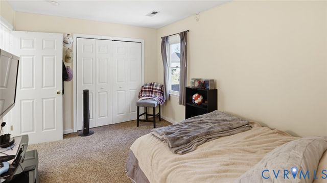 1307 Lomond Dr, Chesterfield, VA 23114