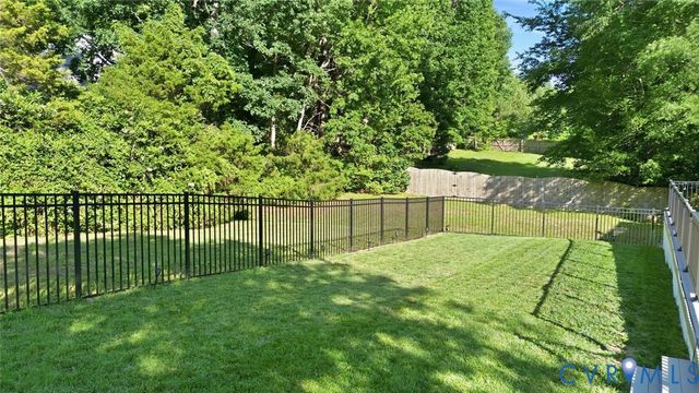 1307 Lomond Dr, Chesterfield, VA 23114