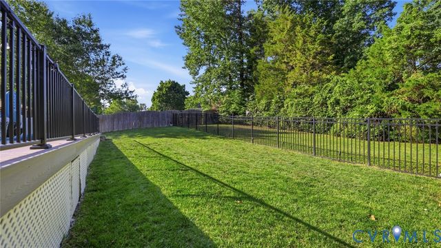1307 Lomond Dr, Chesterfield, VA 23114