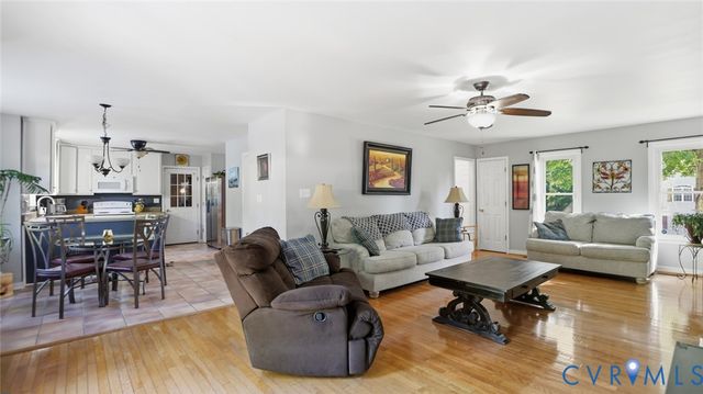 1307 Lomond Dr, Chesterfield, VA 23114