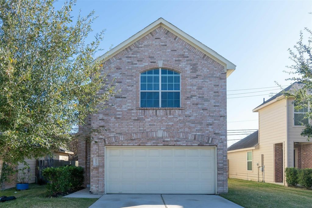 6003 Santa Cecilia, Houston, TX 77017