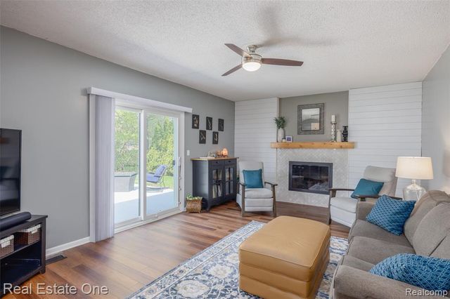 5345 Patterson Drive, Troy, MI 48085