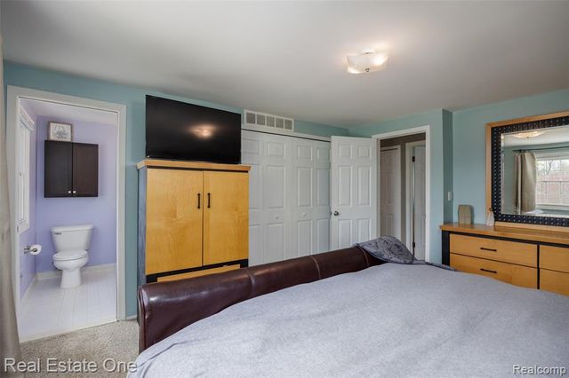5345 Patterson Drive, Troy, MI 48085