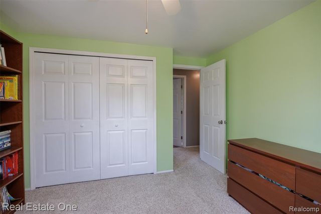 5345 Patterson Drive, Troy, MI 48085