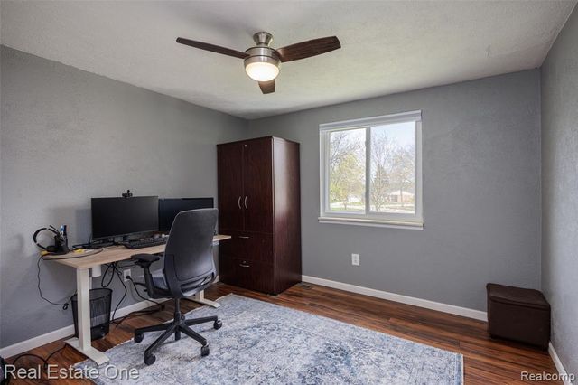 5345 Patterson Drive, Troy, MI 48085