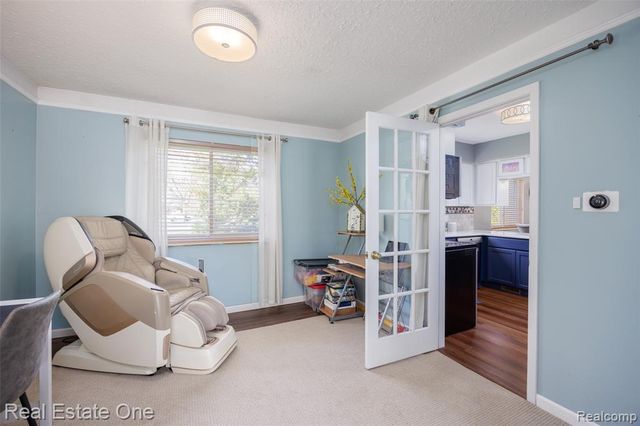 5345 Patterson Drive, Troy, MI 48085