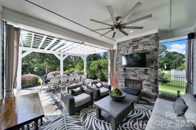 3053 Fish Story Court, Fort Mill, SC 29708