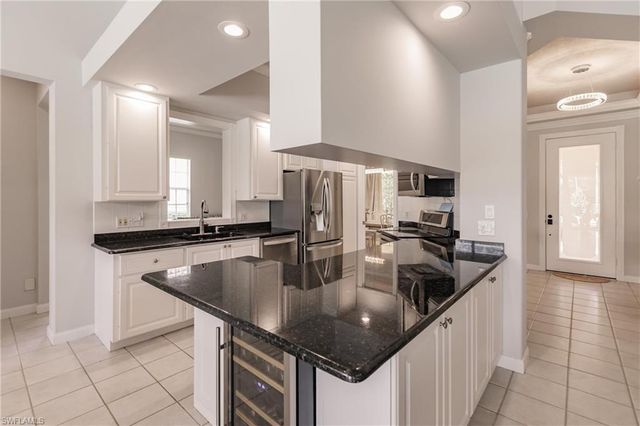 5163 Inagua WAY, Naples, FL 34119