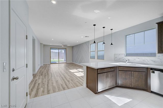 12470 Madison Park Place, Las Vegas, NV 89138