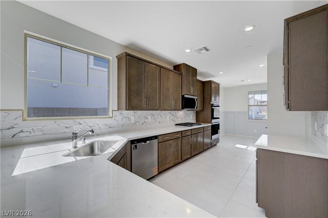 12470 Madison Park Place, Las Vegas, NV 89138