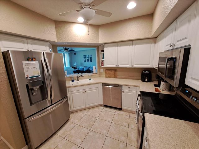 7267 FOUNTAIN PALM CIRCLE, Bradenton, FL 34203