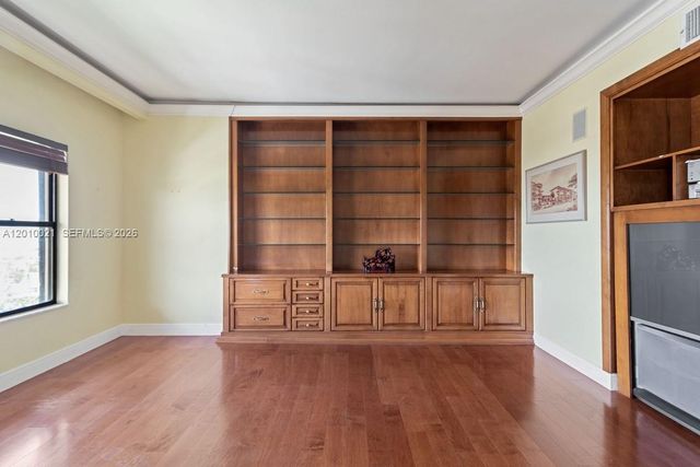 1800 NE 114th St PH01, Miami, FL 33181
