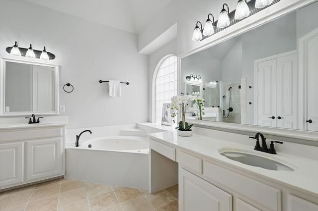 3215 Ricci Lane, Irving, TX 75062